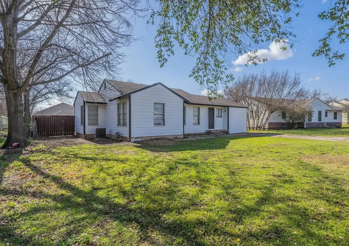 7477 Aberdeen Drive, Fort Worth, TX 76116 - Image #1