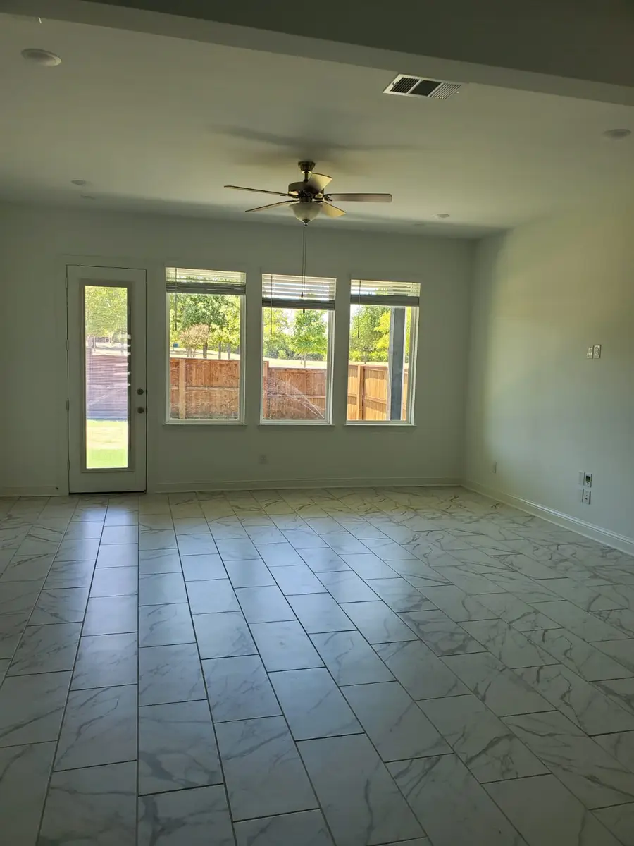 4516 Hammerstein Boulevard, Denton, TX 76210 - Image #3