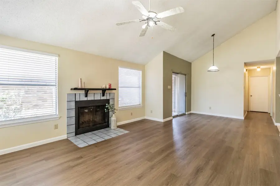 4837 Thistledown Drive, Fort Worth, TX 76137 - Image #3