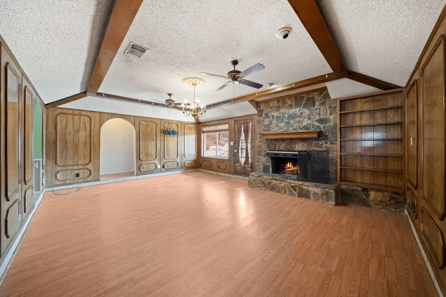 704 Morning Glory Lane, Bedford, TX 76021 - Image #3