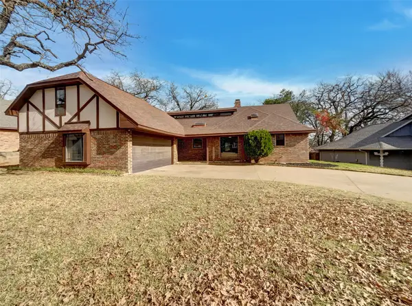 2107 Wilson Drive, Arlington, TX 76011