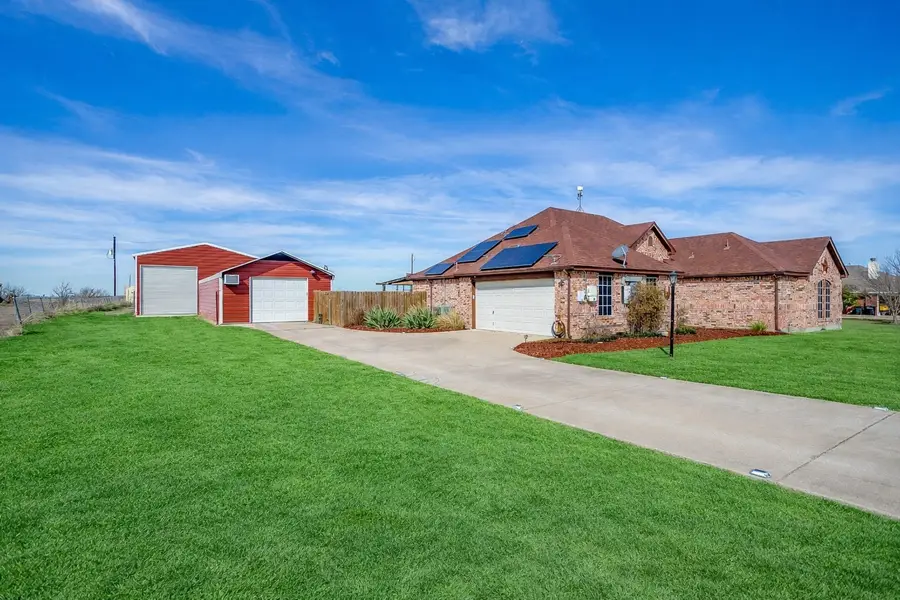 10905 Soft Shell Drive, Venus, TX 76084 - Image #2