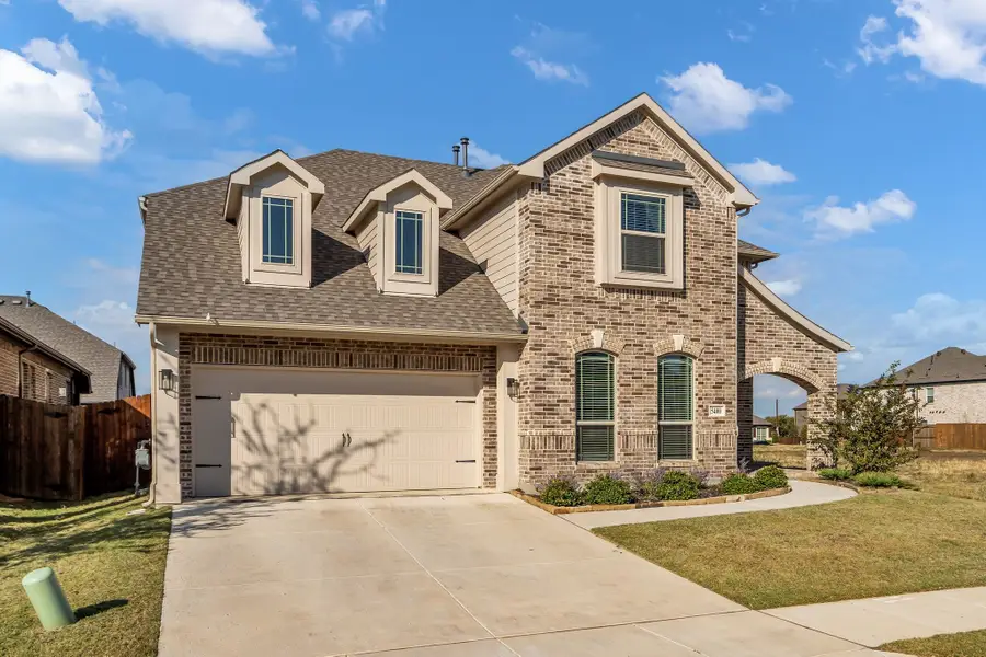 5400 Bardwell Drive, Argyle, TX 76226 - Image #2