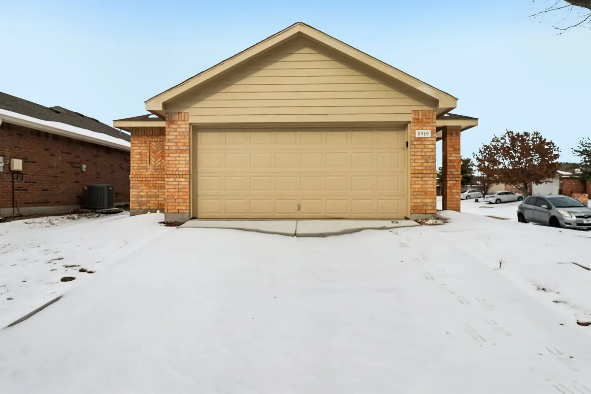 8919 Valley River Drive, Fort Worth, TX 76244 - Image #1