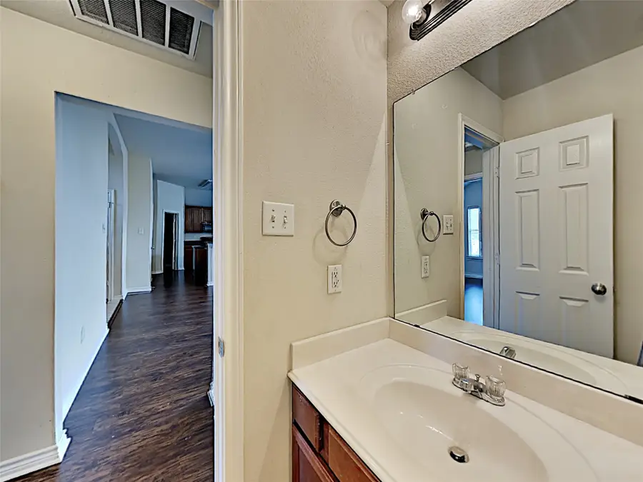 4408 Fox Meadows Lane, Mansfield, TX 76063 - Image #2