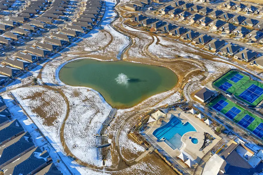 944 Memorial Drive, Aubrey, TX 76227 - #2