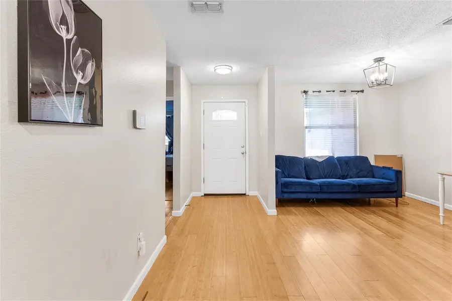 925 Brooks Drive, Cedar Hill, TX 75104 - Image #3