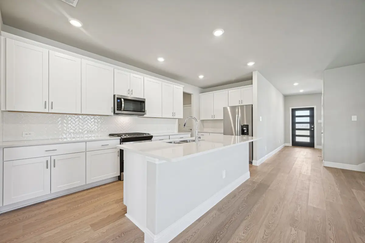 806 London Town Lane, Princeton, TX 75071 - Image #1