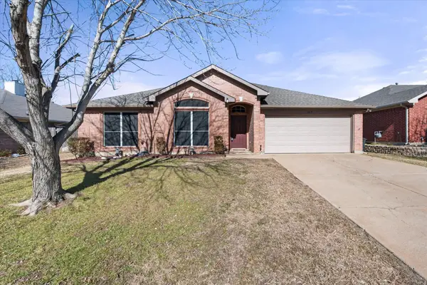 617 Jamie Lane, Mansfield, TX 76063