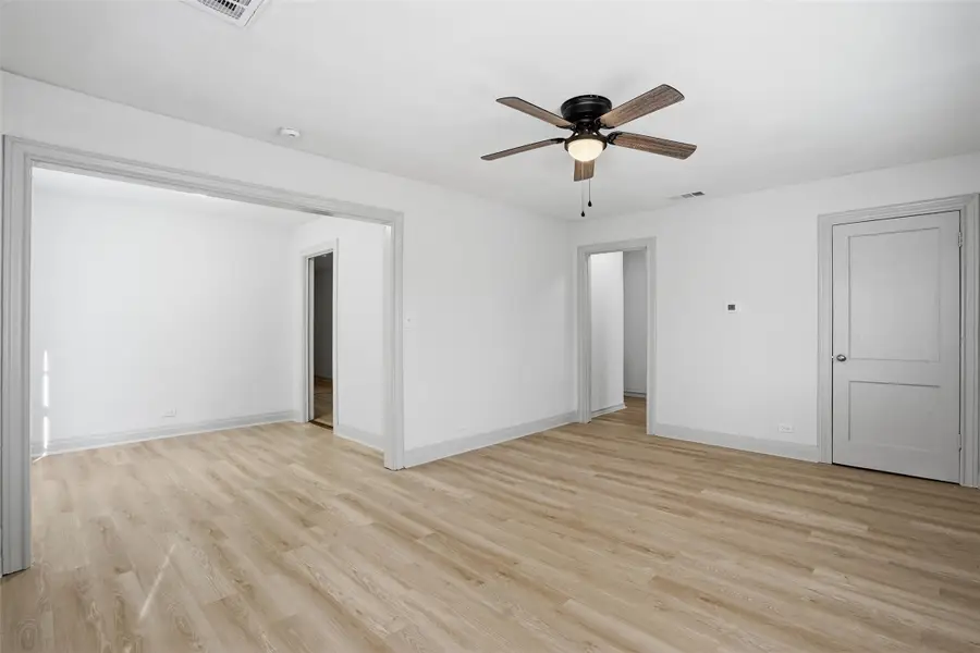 1015 SE 20th Street, Mineral Wells, TX 76067 - Image #3