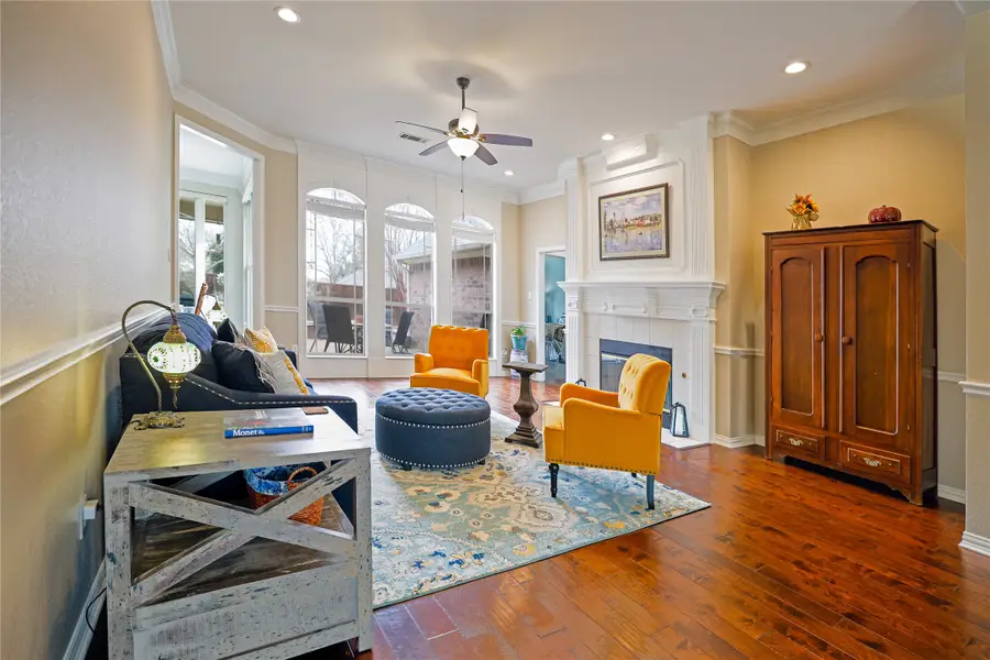 8356 Thornhill Drive, North Richland Hills, TX 76182 - Image #3