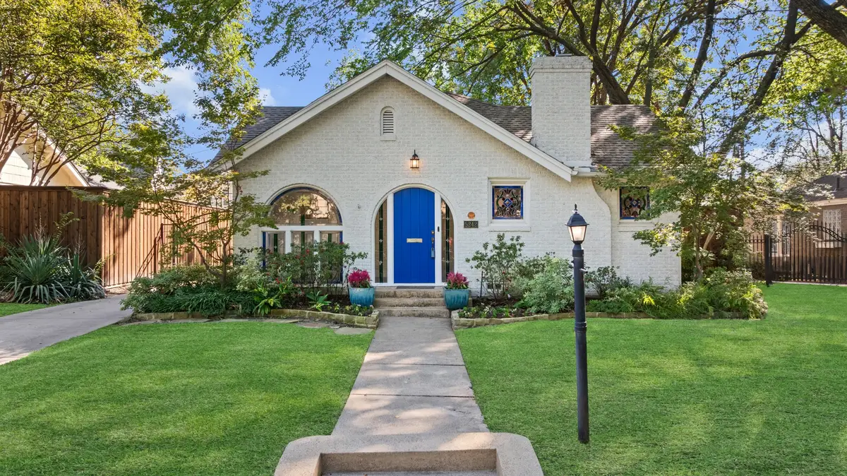 5242 Merrimac Avenue, Dallas, TX 75206 - #1