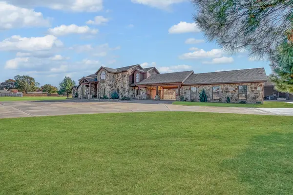 4517 Cottonwood Lane, Vernon, TX 76384