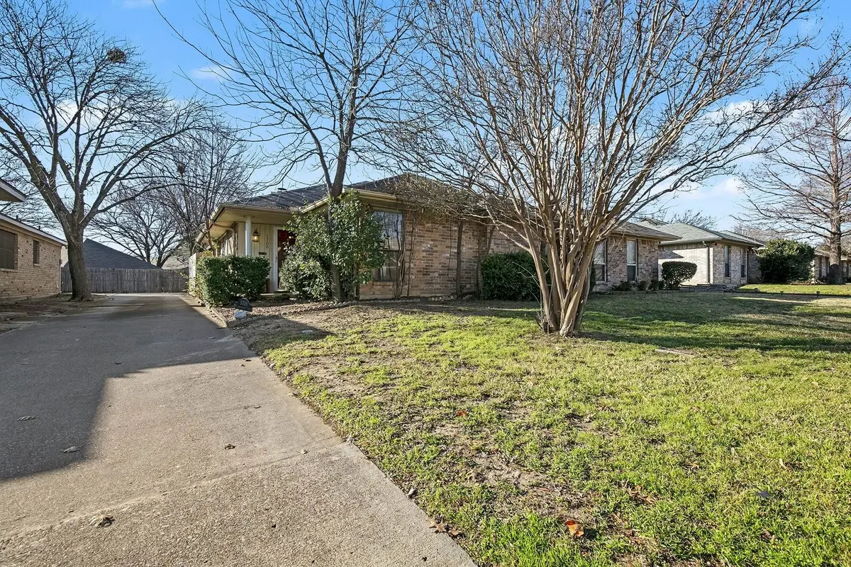 5706 Bramblewood Court, Arlington, TX 76017 - Image #1