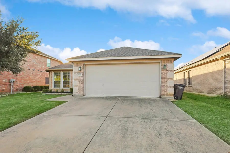 10705 Emerald Park Lane, Haslet, TX 76052 - Image #2