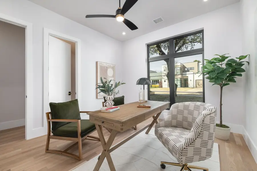 3950 Rochelle Drive, Dallas, TX 75220 - Image #2