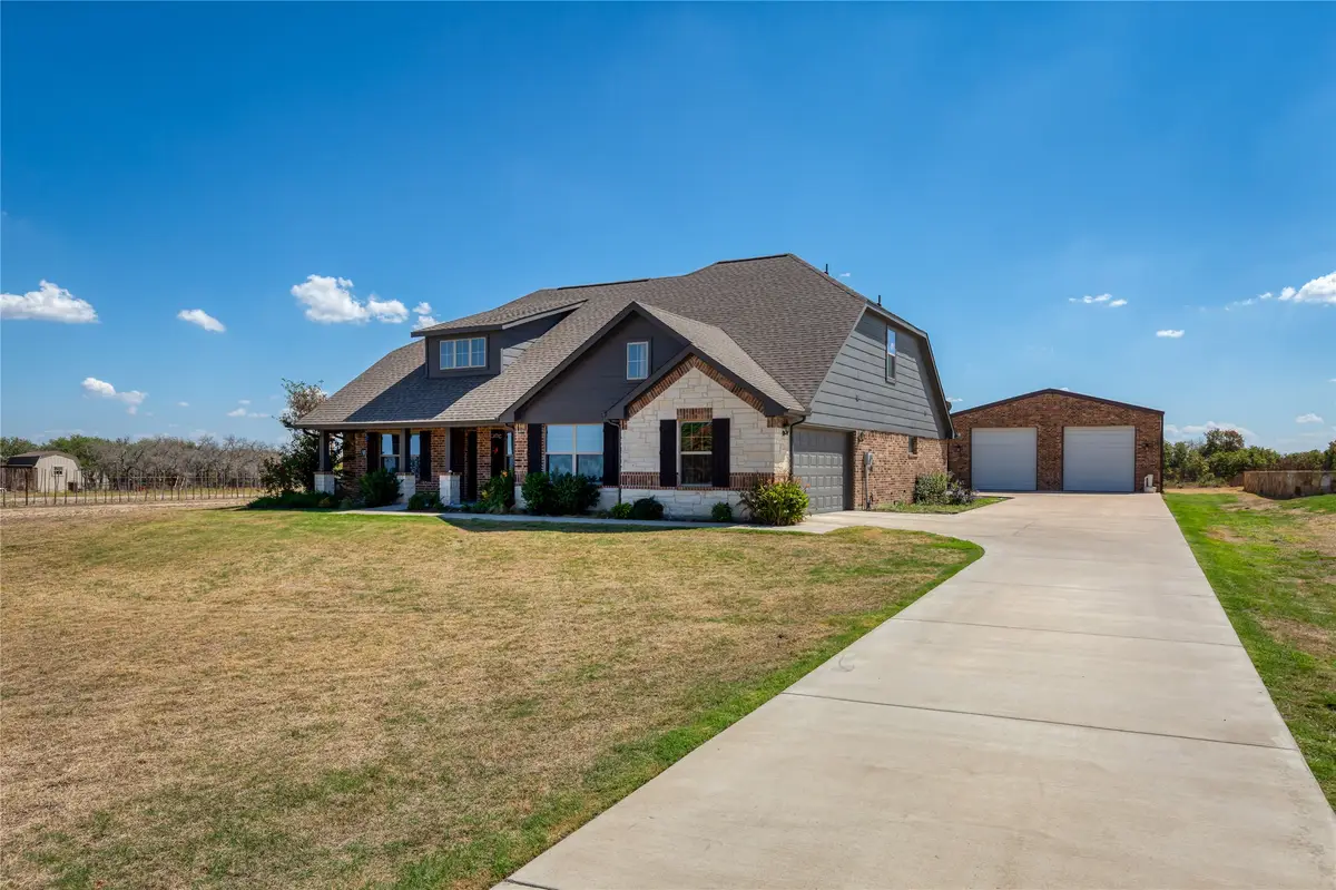 3841 J E Woody Road, Springtown, TX 76082 - #1