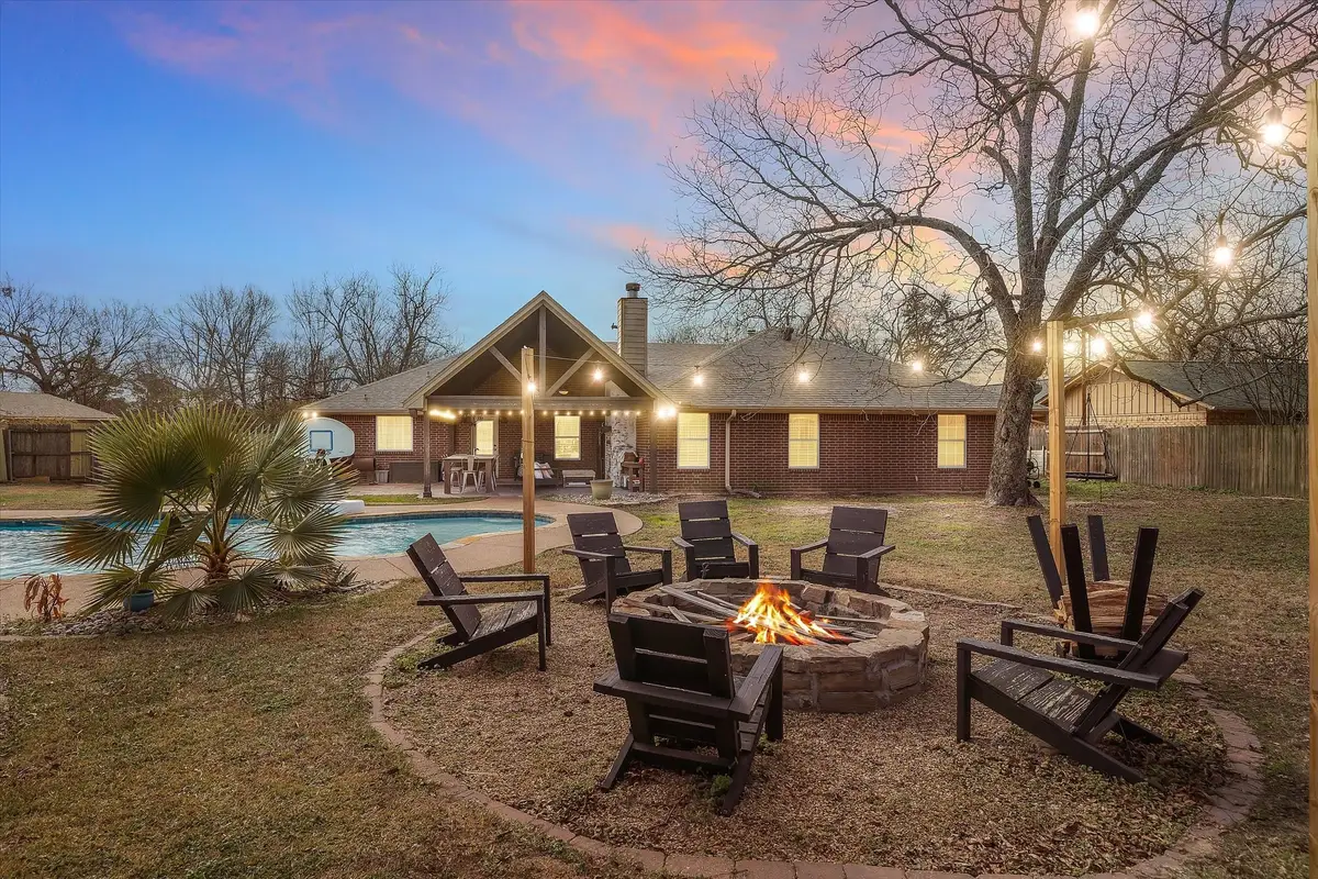 128 Colorado, Van, TX 75790 - Image #1