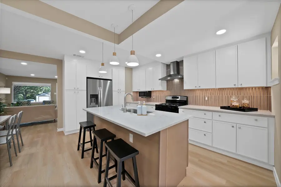 12135 Oberlin Drive, Dallas, TX 75243 - Image #2