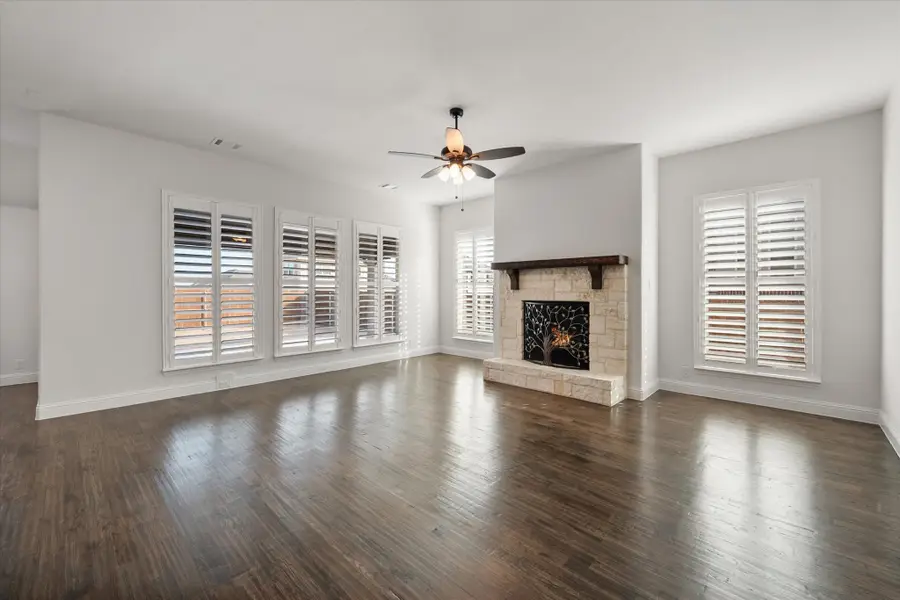 137 Fireberry Drive, Glenn Heights, TX 75154 - Image #3