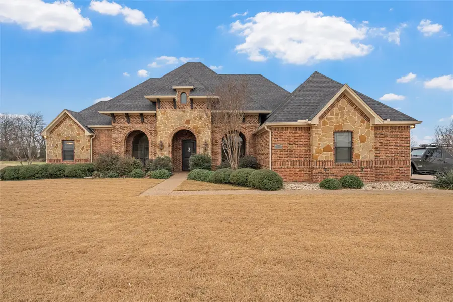 380 N Quail Run Drive, West, TX 76691 - Image #2