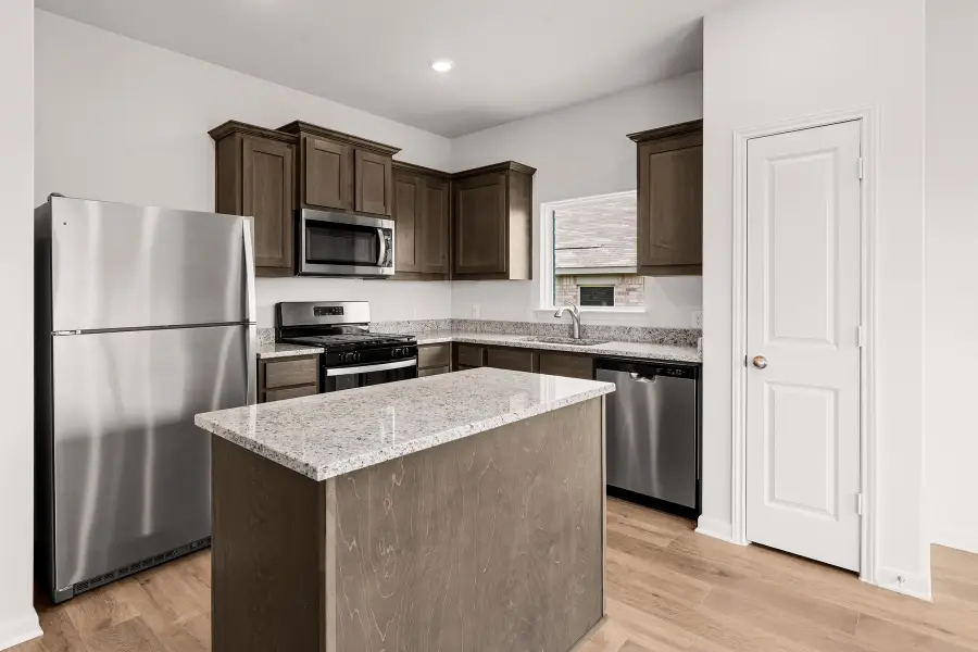 206 Julian Davis Drive, Venus, TX 76084 - Image #3