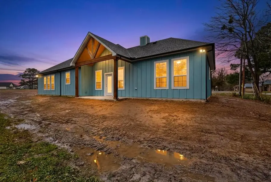335 Cross Tie Ranch Road, Trinidad, TX 75163 - Image #2