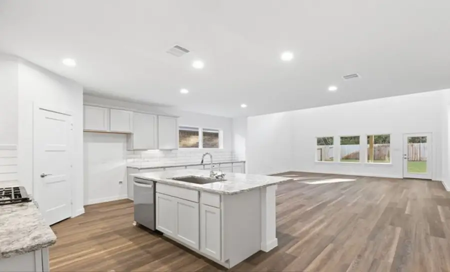 9309 Gossamer St, McKinney, TX 75071 - Image #2