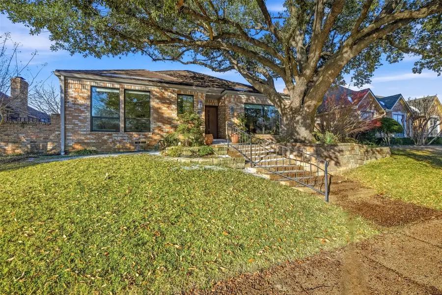 1901 Crockett Circle, Irving, TX 75038 - Image #3