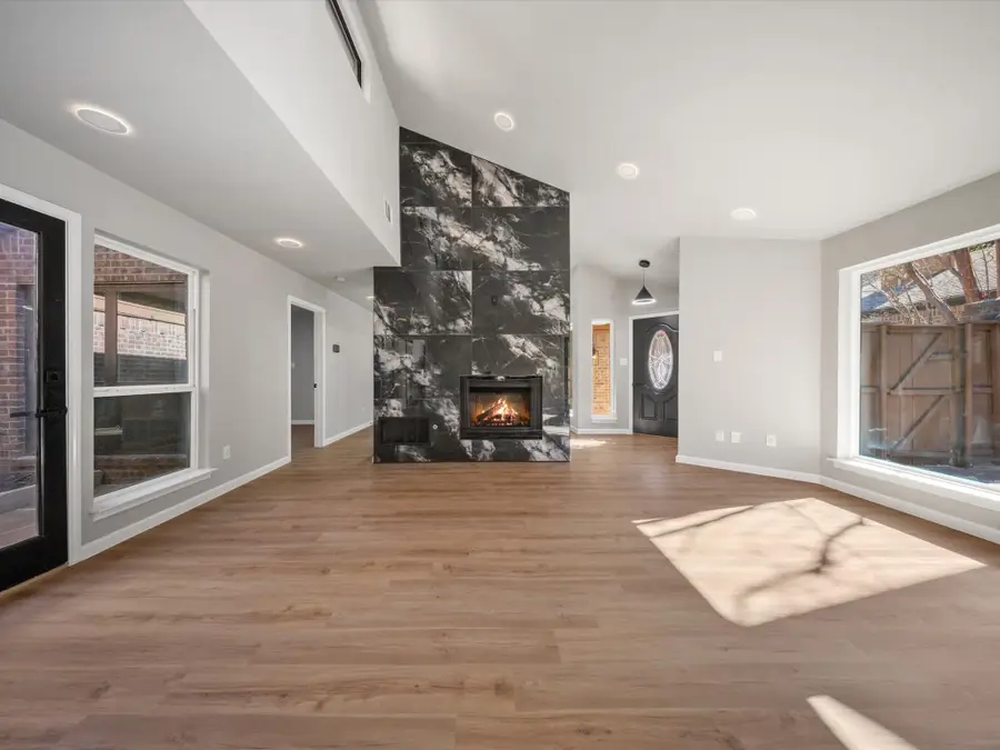 3303 Water Oak Court, Farmers Branch, TX 75234 - Image #3