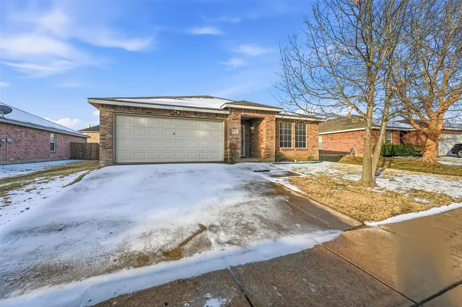 8118 York Beach Place, Arlington, TX 76002 - Image #2