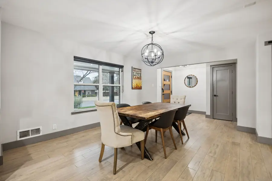 13326 Rolling Hills Lane, Dallas, TX 75240 - Image #2