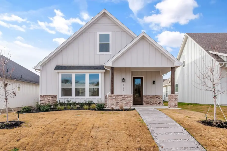 205 W 7th Street, Justin, TX 76247 - Image #2