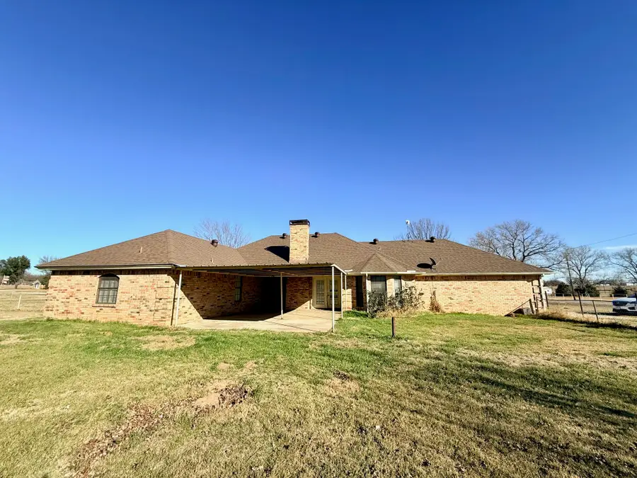 300 Ridge Road, Decatur, TX 76234 - Image #3