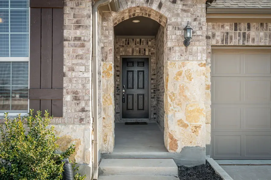 2920 Arlo Way, Aubrey, TX 76227 - Image #2