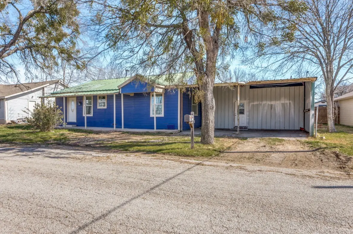 303 S Russell Street, Alvarado, TX 76009 - #1