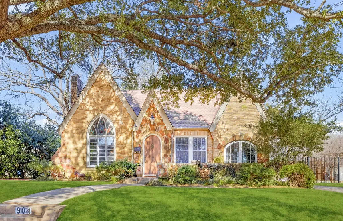 904 Clermont Avenue, Dallas, TX 75223 - #1