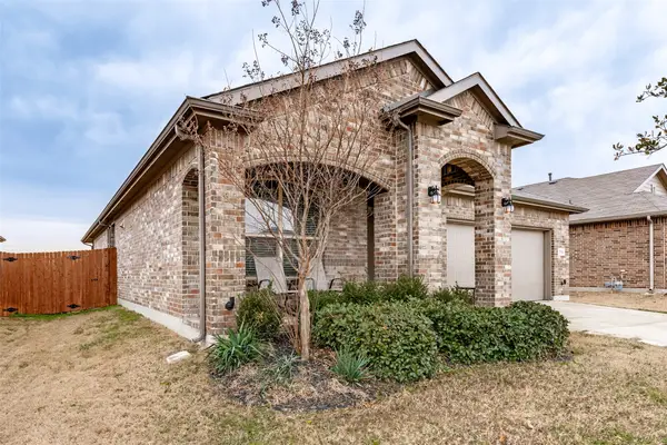 712 Greenford Manor, Fort Worth, TX 76247