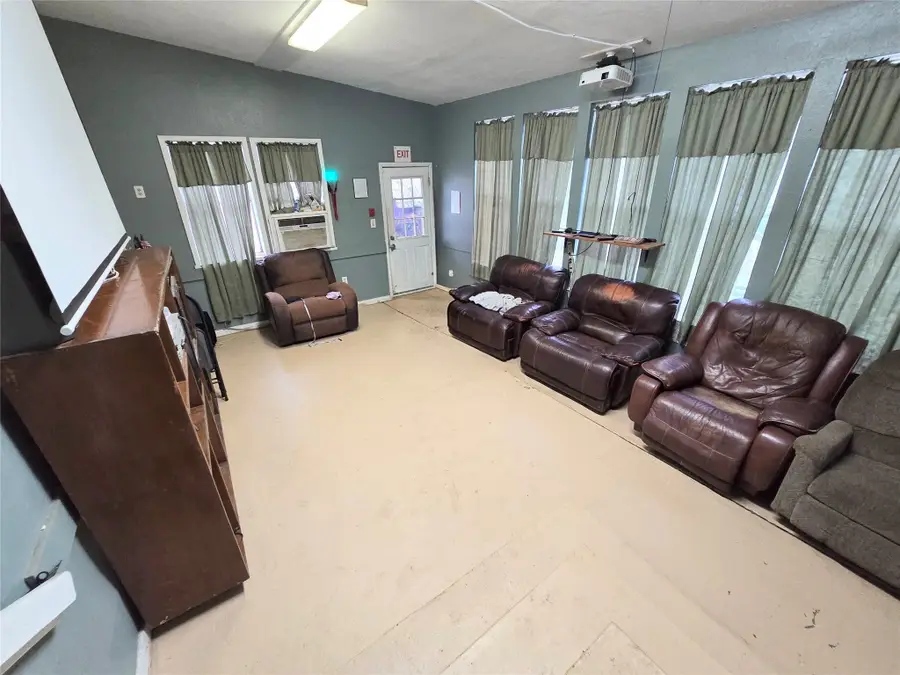 322 Capps Street, Marlin, TX 76661 - #3