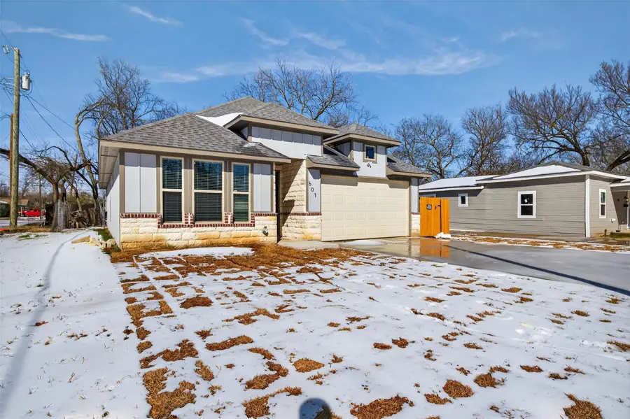 601 E Willingham Street, Cleburne, TX 76031 - Image #3