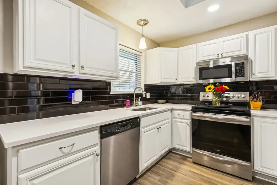 1712 Wildwood Street, Corinth, TX 76210 - #3