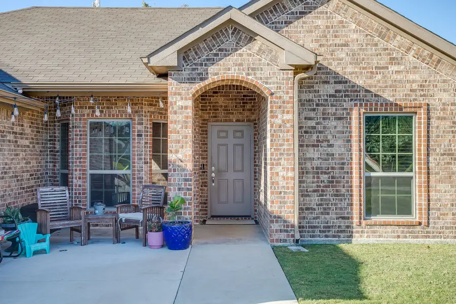 608 Brandt Street, Grandview, TX 76050 - Image #3
