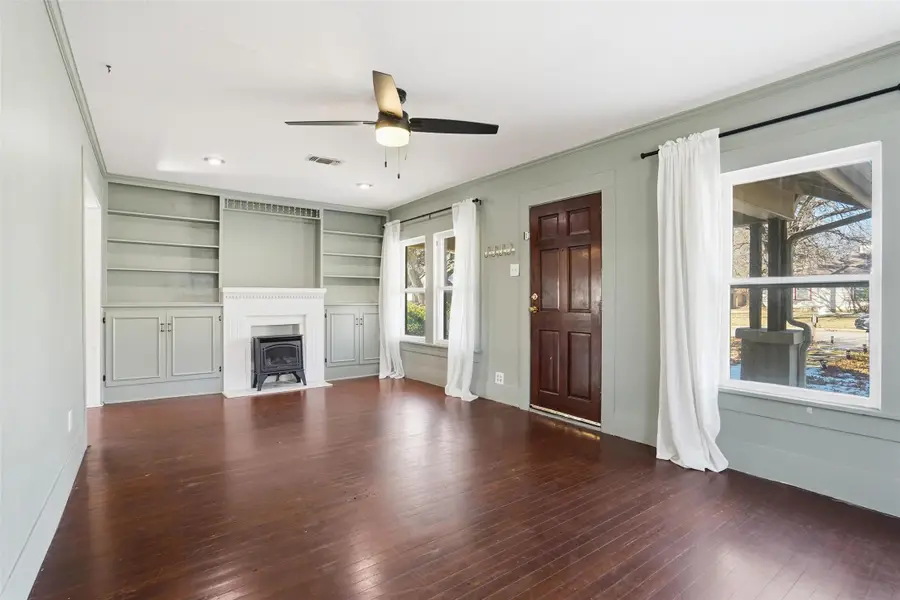 703 Featherston Street, Cleburne, TX 76033 - #2