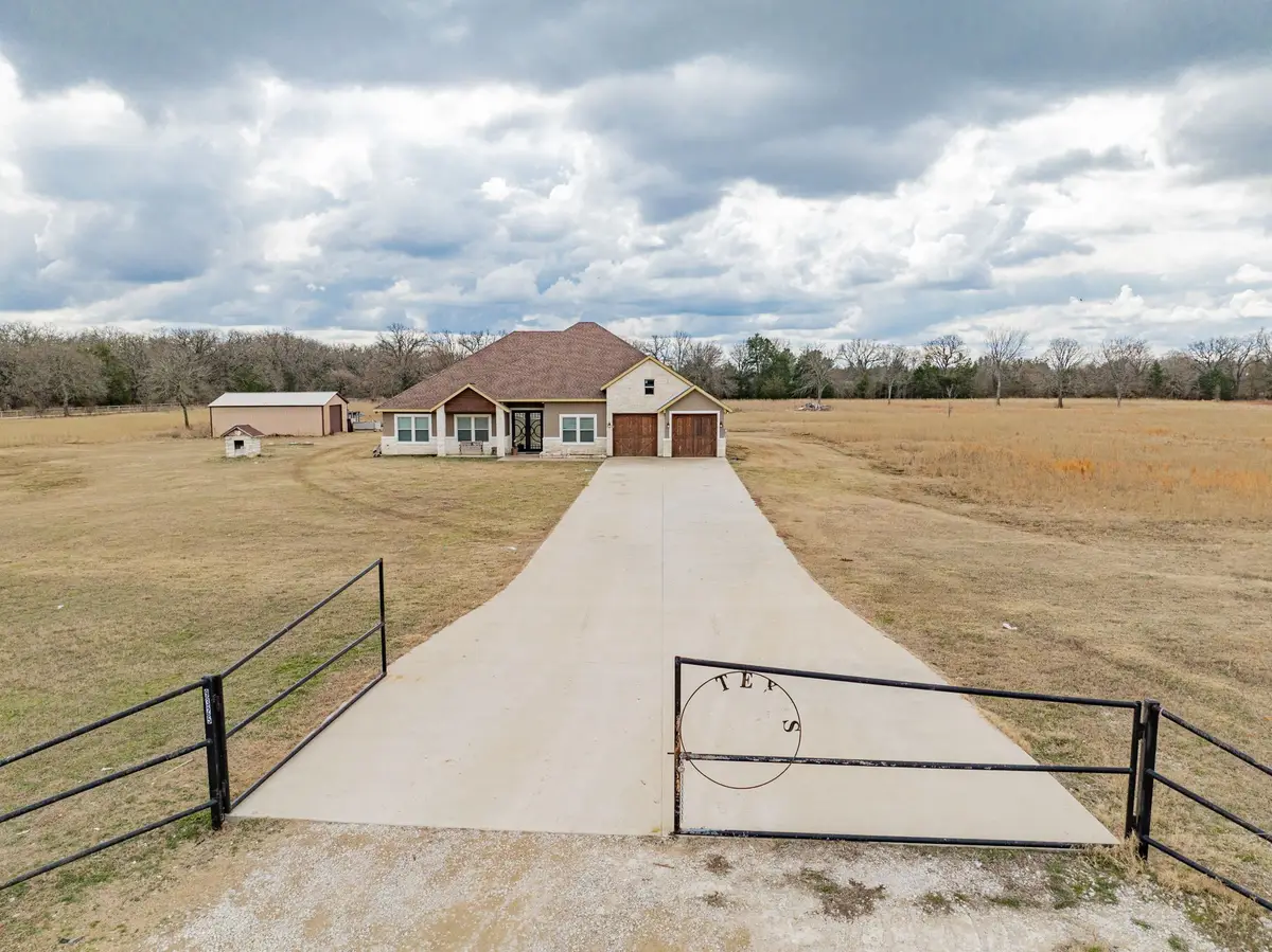 9325 County Road 4074, Scurry, TX 75158 - #1