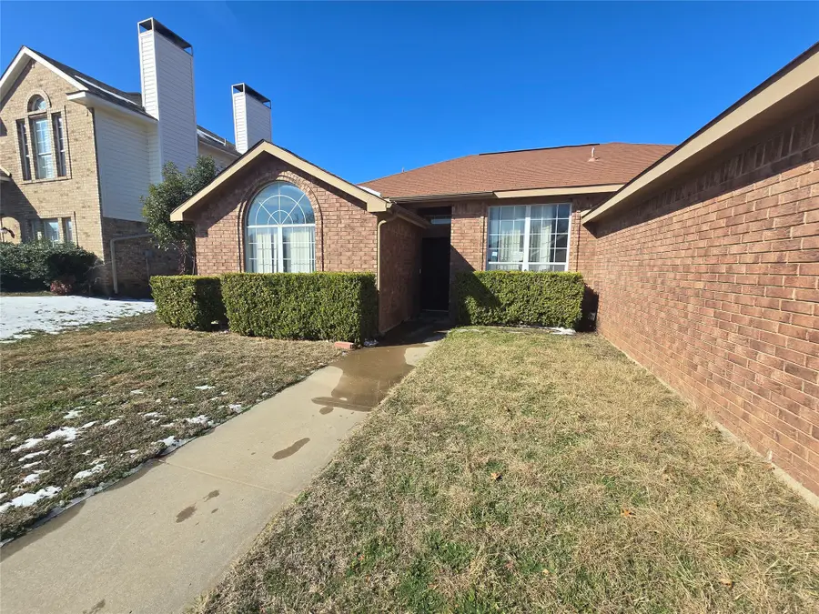 8012 Ashridge Road, Fort Worth, TX 76134 - Image #3