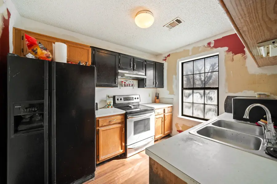 102 Marvin Gardens, Waxahachie, TX 75165 - Image #2