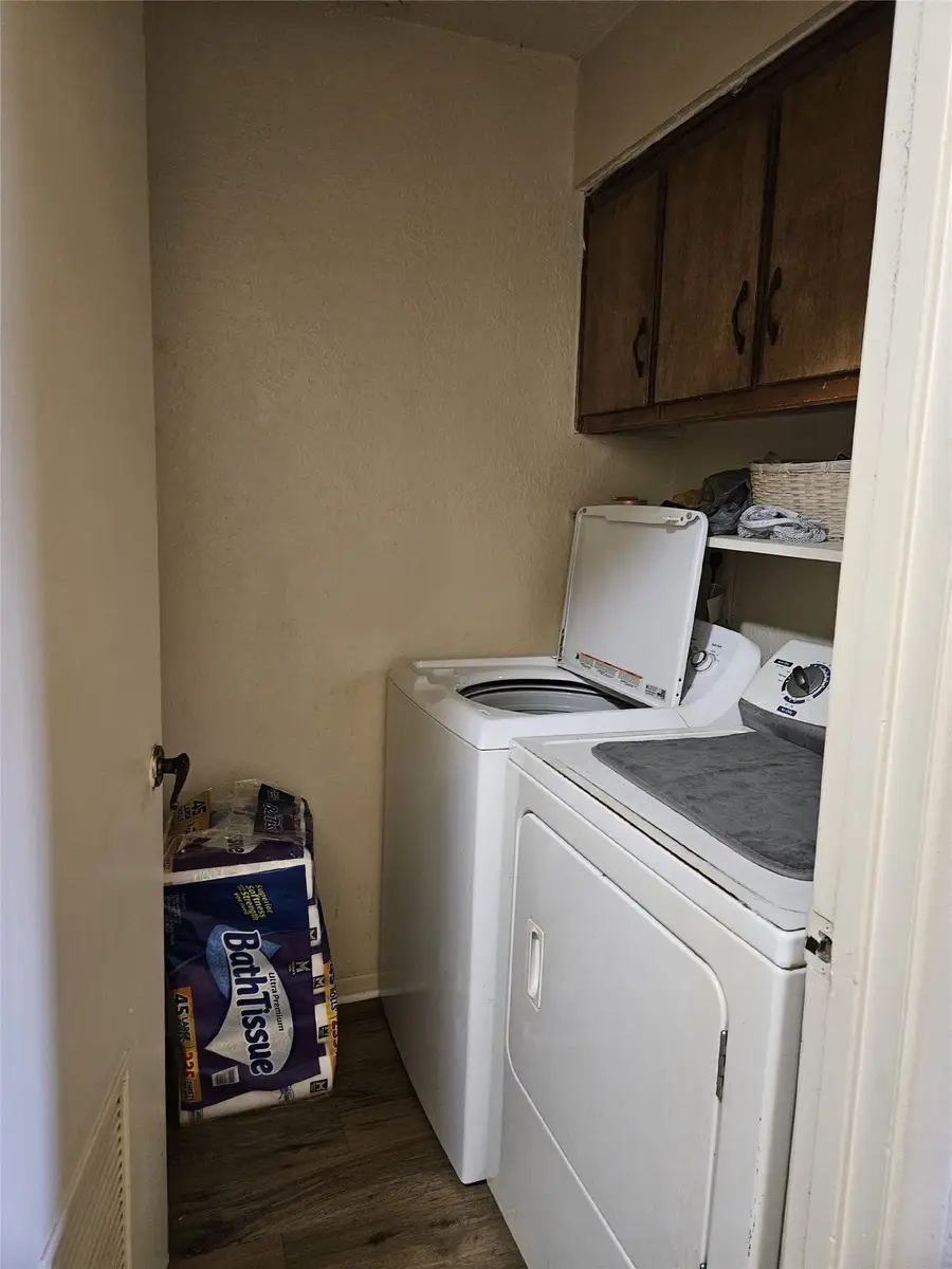 1049 Cottonwood Trail, Benbrook, TX 76126 - #3