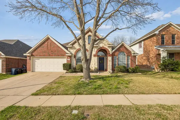 5517 Lawnsberry Drive, Fort Worth, TX 76137