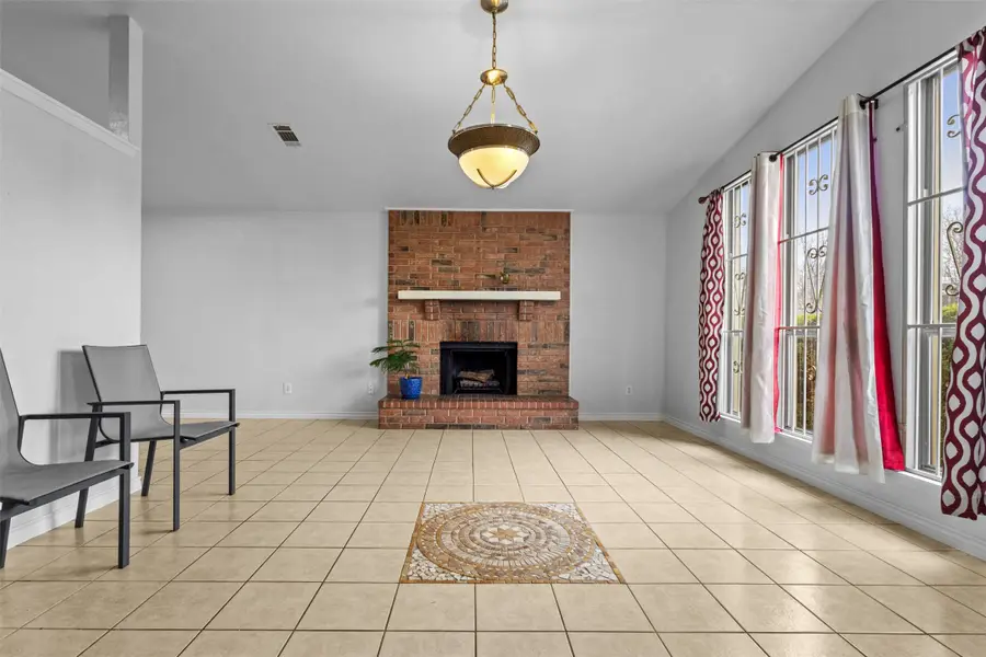 9957 Cedar Mountain Circle, Dallas, TX 75217 - Image #3