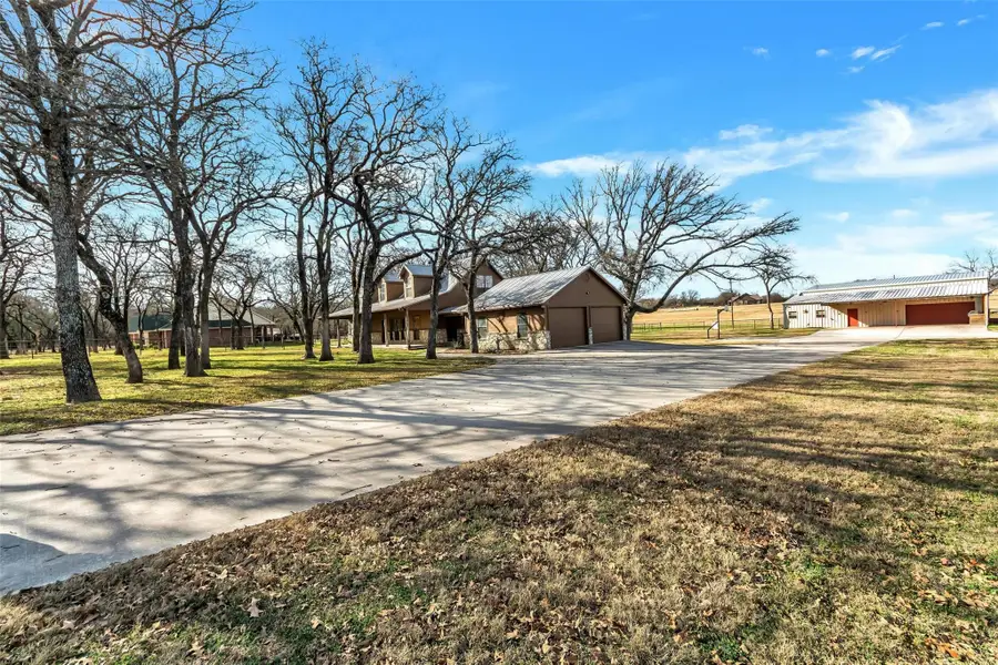 131 County Road 4680, Boyd, TX 76023 - Image #2